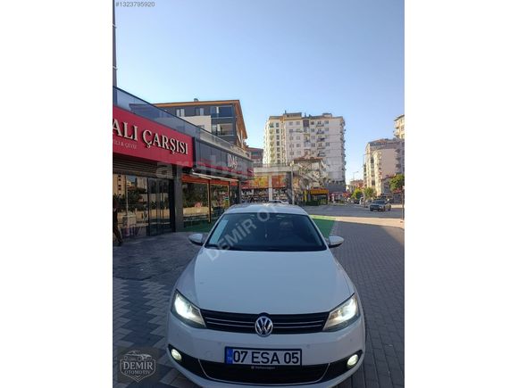 DEMİR OTOMOTİVDEN 2014 MODEL 1 PARÇA BOYALI JETTA