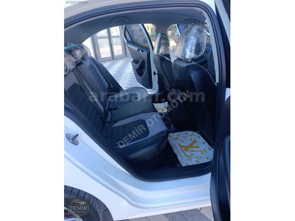 DEMİR OTOMOTİVDEN 2014 MODEL 1 PARÇA BOYALI JETTA