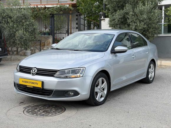 165.000 KMDE 2014 MODEL DEĞİŞENSİZ JETTA