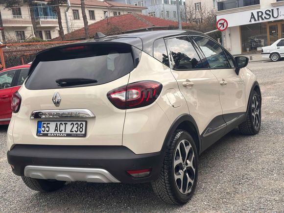 Sahibinden Renault Captur 1.5 dCi Icon 2017 Model  139.000 km Bej