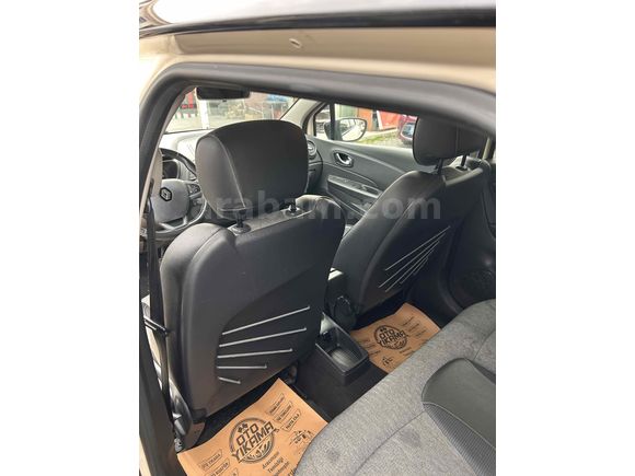 Sahibinden Renault Captur 1.5 dCi Icon 2017 Model  139.000 km Bej