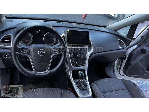 Opel astra 2013 SPORT 182 bin km