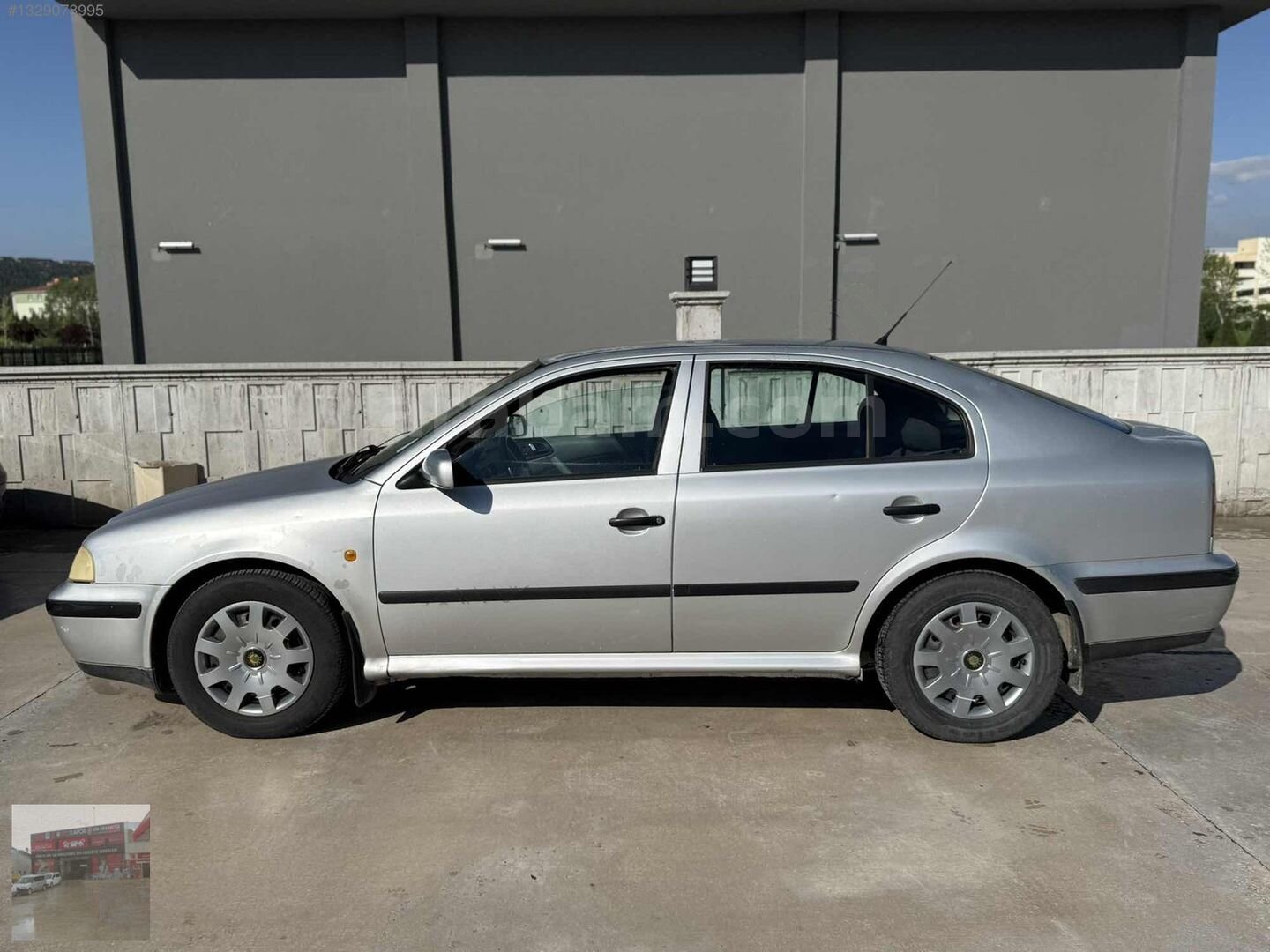 Galeriden Skoda Octavia 1.6 SLX 2000 Model Çorum 215.000 km Gri 2