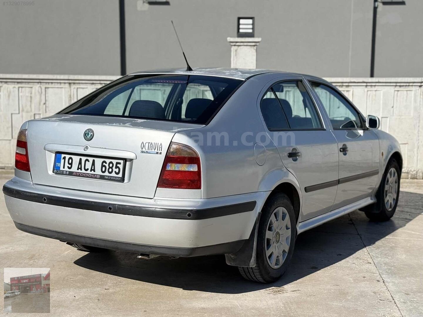Galeriden Skoda Octavia 1.6 SLX 2000 Model Çorum 215.000 km Gri 6
