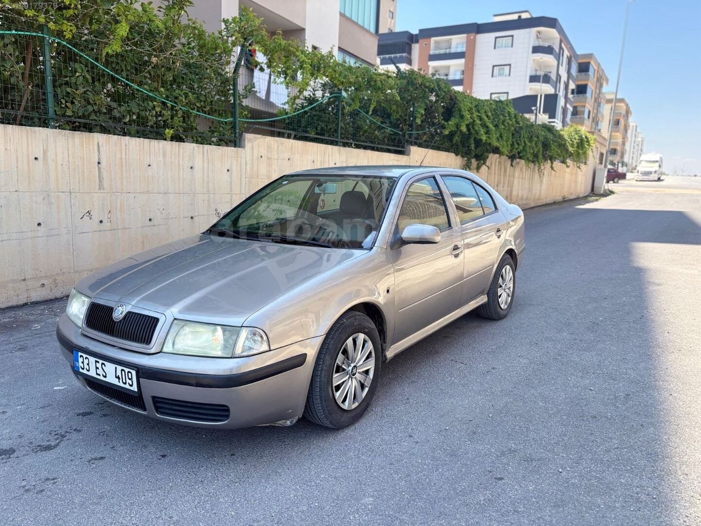 Galeriden Skoda Octavia 1.6 Tour 2008 Model Mersin 327.000 km Gri 6