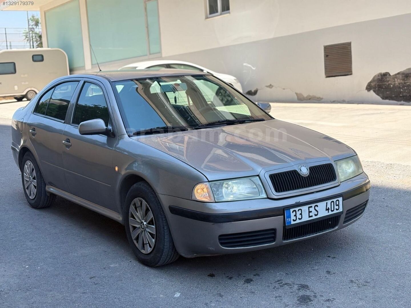 Galeriden Skoda Octavia 1.6 Tour 2008 Model Mersin 327.000 km Gri 2