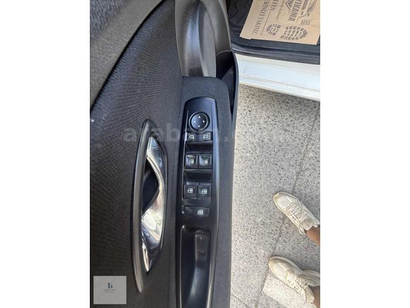 BŞR CAR'S//FLUENCE 1.5DCI//90HP//DİZEL