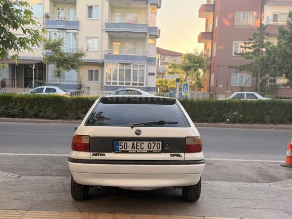 OPEL ASTRA GL 1,4 KASA KONDİSYONU GÜZEL MASRAFSIZ