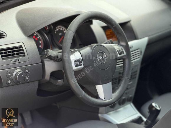 "2011"Hatasız Essentia Astra+Lpg'Li+Çelik Jant+255.ooo