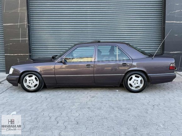DEĞİŞENSİZ MERCEDES BENZ E200 MANUEL YEŞİL MOTOR 1995 MODEL