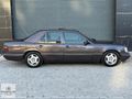 DEĞİŞENSİZ MERCEDES BENZ E200 MANUEL YEŞİL MOTOR 1995 MODEL