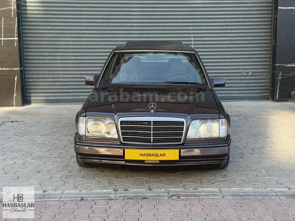 DEĞİŞENSİZ MERCEDES BENZ E200 MANUEL YEŞİL MOTOR 1995 MODEL