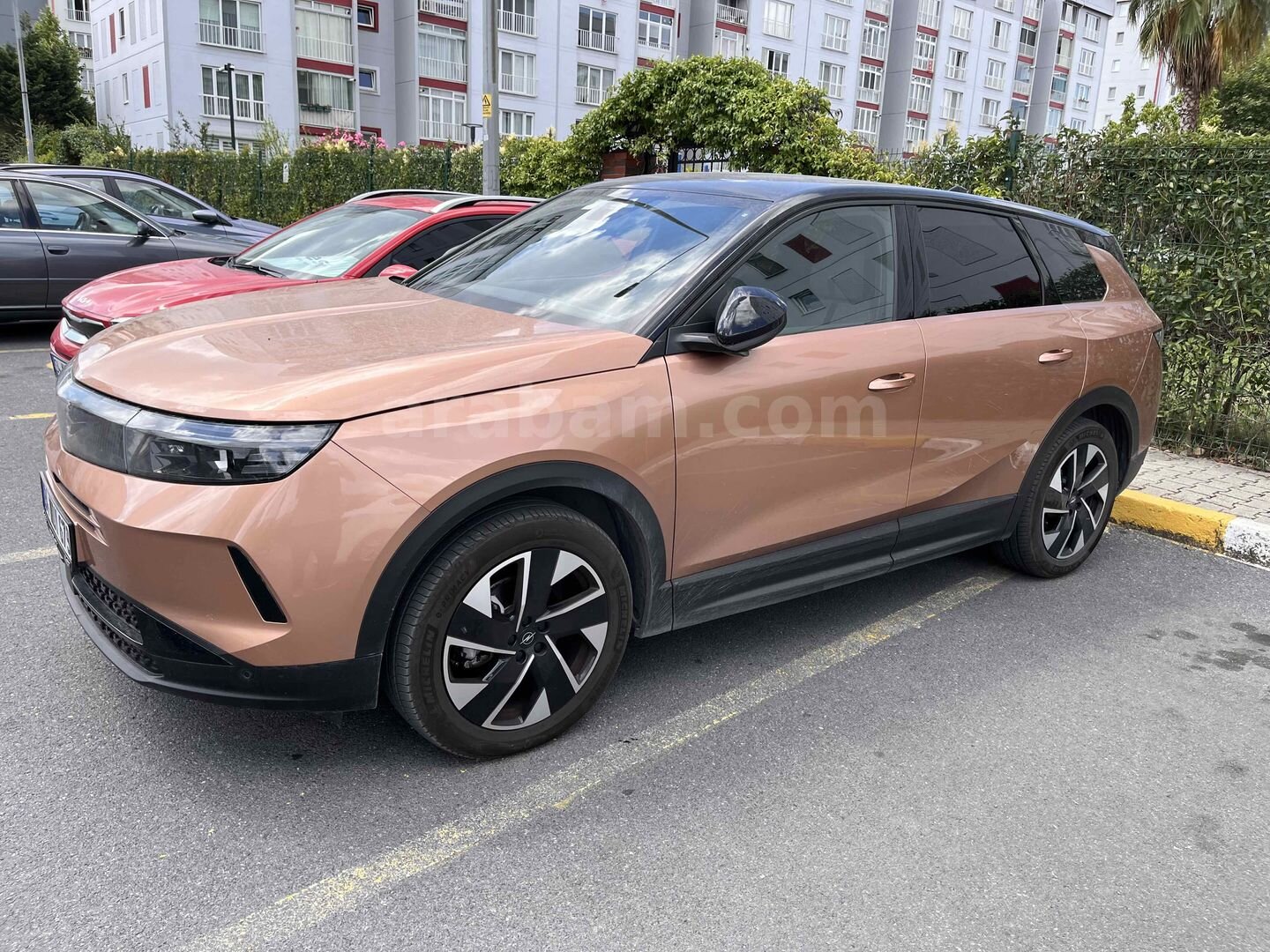 Sahibinden Opel Grandland 1.2 T Hybrid GS 2025 Model İstanbul 12.900 km Kahverengi 3