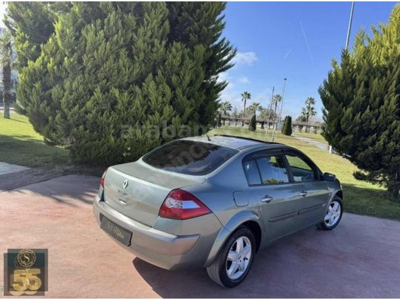 S55 Motors'dan 2004 Megane Dinamik Sanrooflu Tecno paket