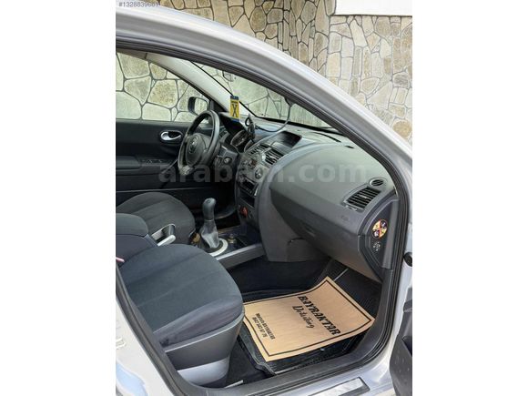 ÇOK TEMİZ MEGANE 2 DİZEL SOLUKSUZ