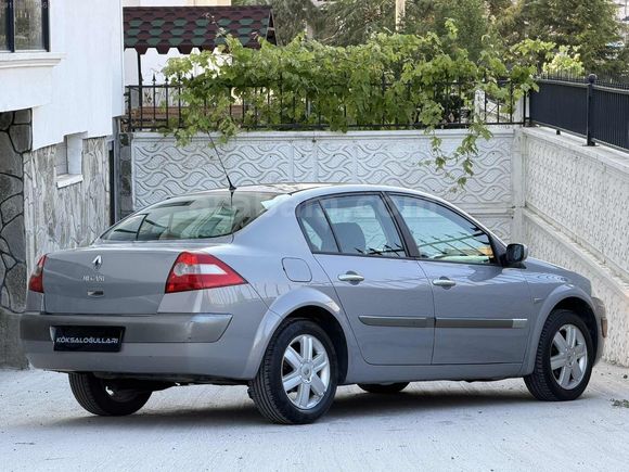 ÇOK TEMİZ MEGANE 2 DİZEL SOLUKSUZ