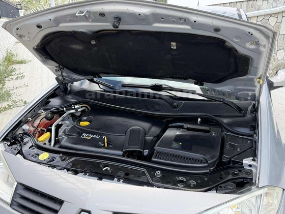 ÇOK TEMİZ MEGANE 2 DİZEL SOLUKSUZ