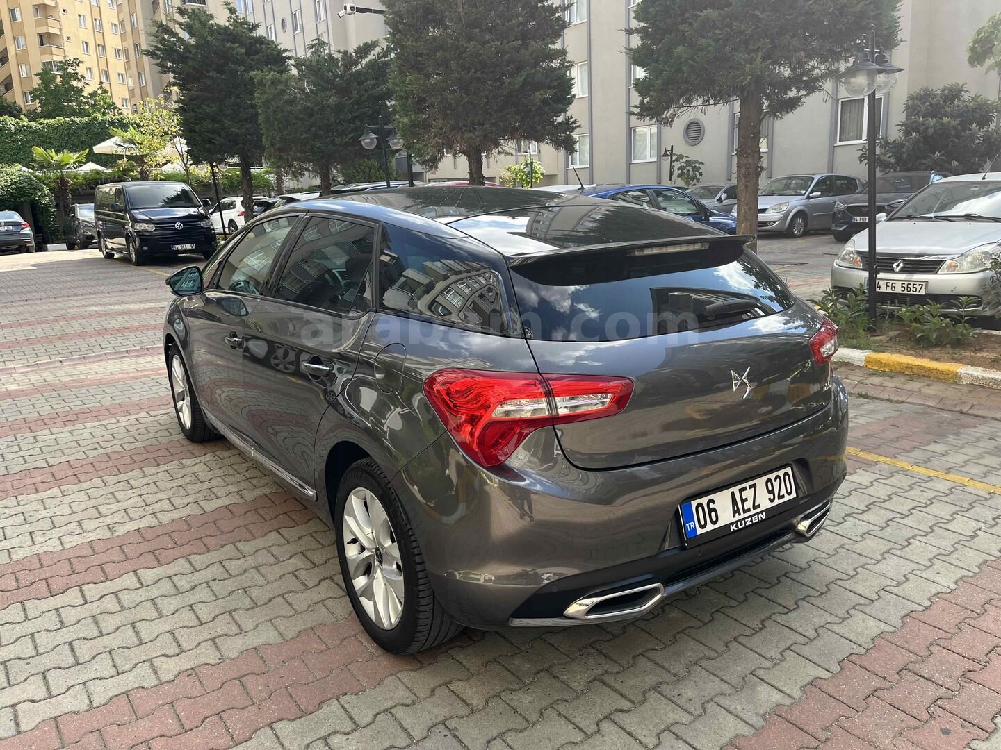 Galeriden DS Automobiles DS5 1.6 BlueHDi So Chic 2016 Model İstanbul 71.000 km Kahverengi 7