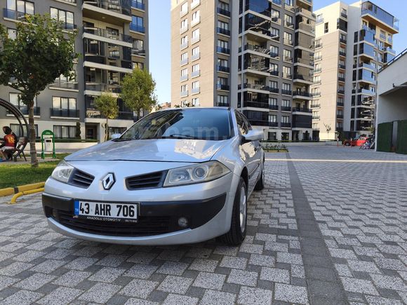 Galeriden Renault Megane 1.4 Authentique 2008 Model Bursa i