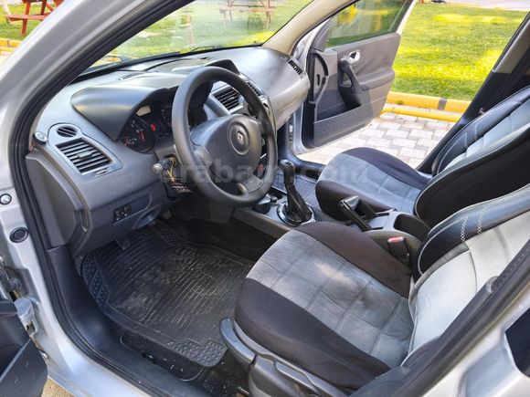 Galeriden Renault Megane 1.4 Authentique 2008 Model Bursa i