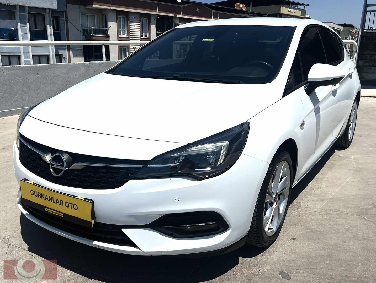 Galeriden Opel Astra 1.4 T GS Line 2020 Model İzmir 133.000 km Beyaz 4