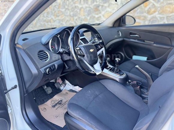 SEÇ MOTORS 2012 CRUZE 1.6 LS BENZİN LPG
