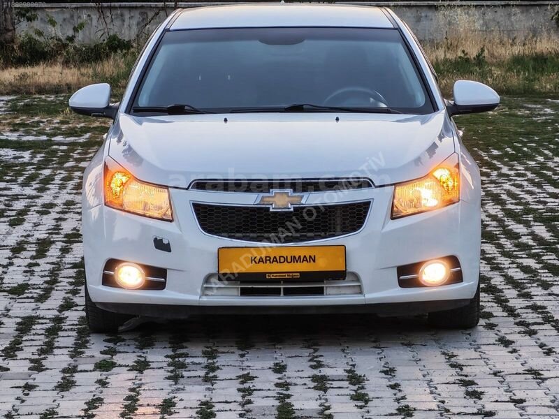 Galeriden Chevrolet Cruze 1.6 LS 2011 Model Amasya 204.000 km Beyaz