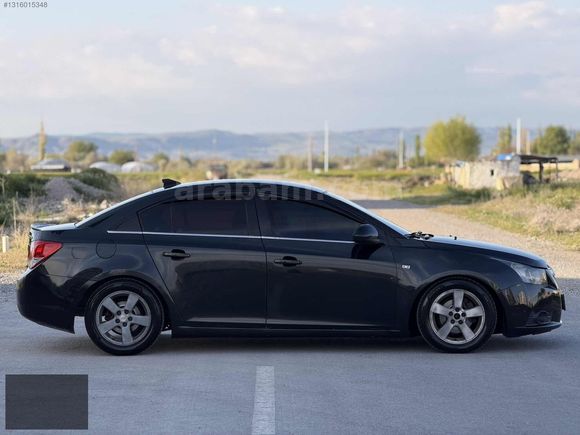 TUĞSEM AUTO"DAN CHEVROLET CRUZE BAKIMLI SORUNSUZ