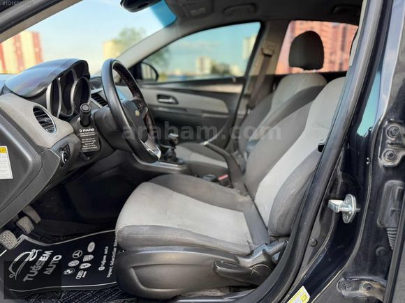 TUĞSEM AUTO"DAN CHEVROLET CRUZE BAKIMLI SORUNSUZ