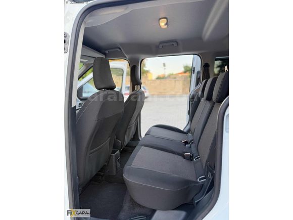 19.000 KM'DE 2024 MODEL FORD TOURNEO COURİER