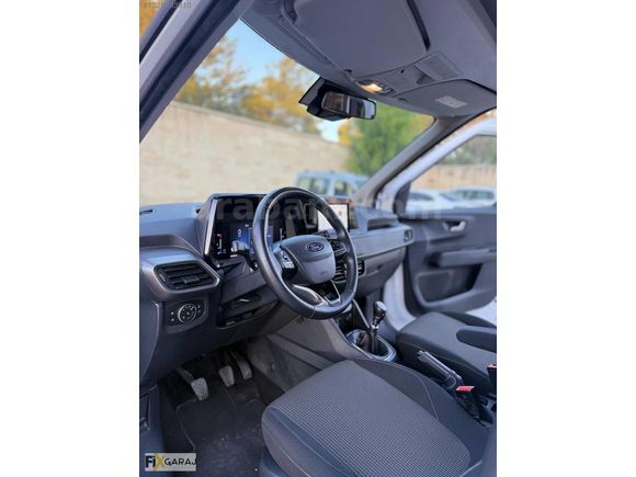 19.000 KM'DE 2024 MODEL FORD TOURNEO COURİER