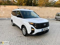 19.000 KM'DE 2024 MODEL FORD TOURNEO COURİER