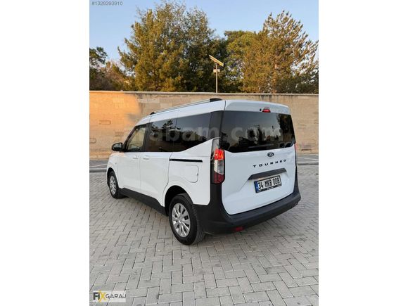 19.000 KM'DE 2024 MODEL FORD TOURNEO COURİER