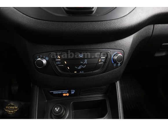 TÜREV'DEN 2023 FORD COURİER 1.5 EcoBlue DELUXE 100 HP 73.000KM
