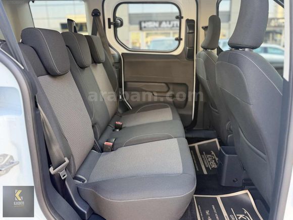KADER'den 2024 TOURNEO COURİER 1.5 EcoBLUE DELUXE %20 KDV'Lİ