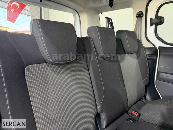 //BOYASIZ/HATASIZ//22.000KM//2025 FORD COURİER//DELUXE/%20 KDVLİ