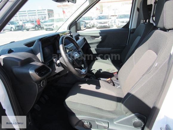 BÜYÜKSOYLU'DAN 2025 TOURNEO COURİER 1.5 ECOBLUE DELUXE 100 HP