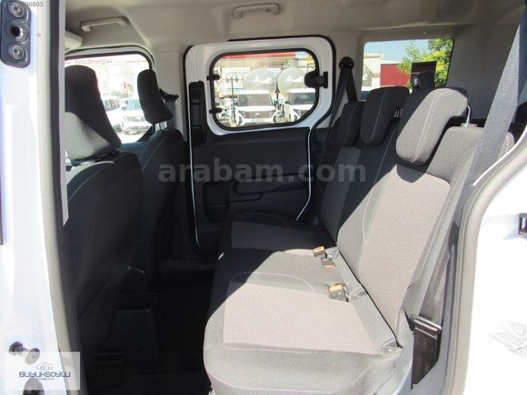 BÜYÜKSOYLU'DAN 2025 TOURNEO COURİER 1.5 ECOBLUE DELUXE 100 HP