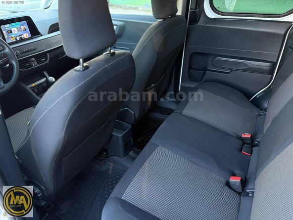 | ÖZGÜVEN | FORD COURİER 1.5 ECOBLUE DELUXE BOYASIZ HATASIZ