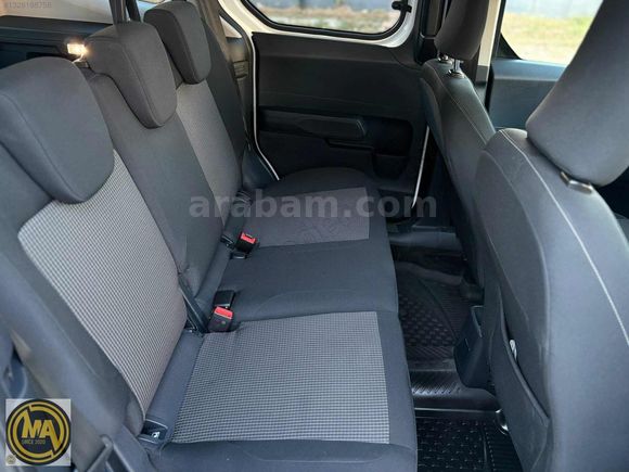 | ÖZGÜVEN | FORD COURİER 1.5 ECOBLUE DELUXE BOYASIZ HATASIZ