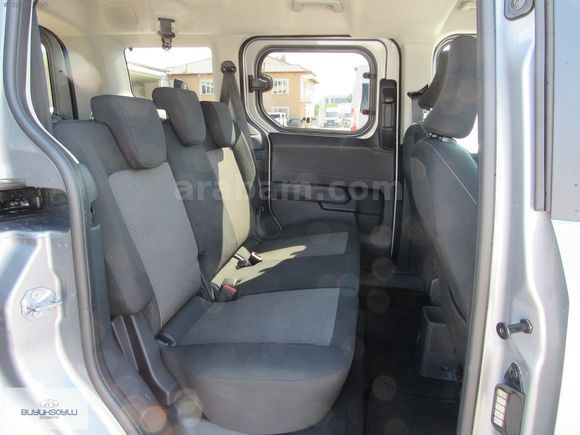 BÜYÜKSOYLU'DAN 2025 TOURNEO COURİER 1.5 ECOBLUE DELUXE 100 HP