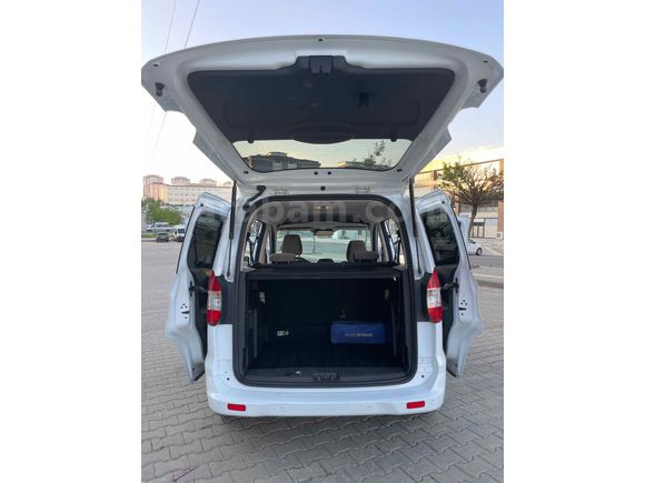 Sahibinden Ford Tourneo Courier 1.5 TDCi Titanium Plus 2018 Model 