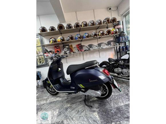 AKAN MOTOR DAN DÜŞÜK KM Lİ VESPA GTS SÜPERTECH