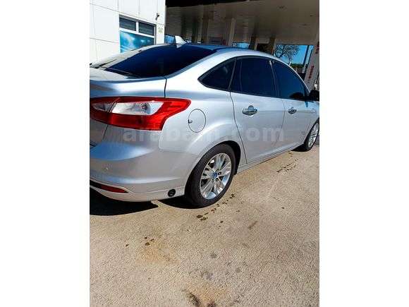 Sahibinden Ford Focus 1.6 Ti-VCT Style 2012 Model 