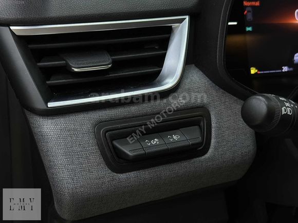 EMY MOTORSTAN FULL BAKIMLI 2023 CLİO EVOLUTİON 1,19KREDİ İMKANİ*