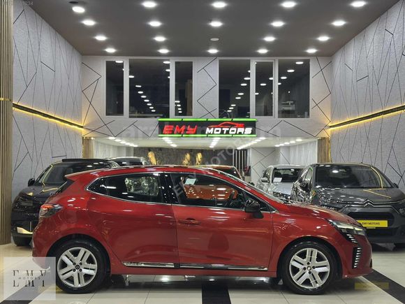 EMY MOTORSTAN FULL BAKIMLI 2023 CLİO EVOLUTİON 1,19KREDİ İMKANİ*