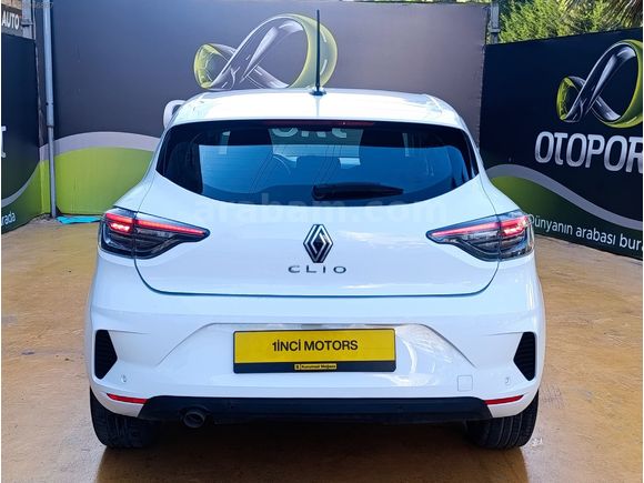 2024 RENAULT CLİO 1.0 TCE EVOLATİON*ÇELİK JANT DEĞİŞENSİZ İLK EL