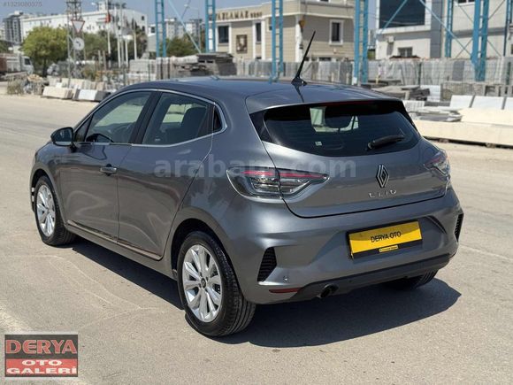 2025 RENAULT CLIO 1.0 TCE EVOLUTİON GSR2 OTOMATİK 33.000 KM'DE