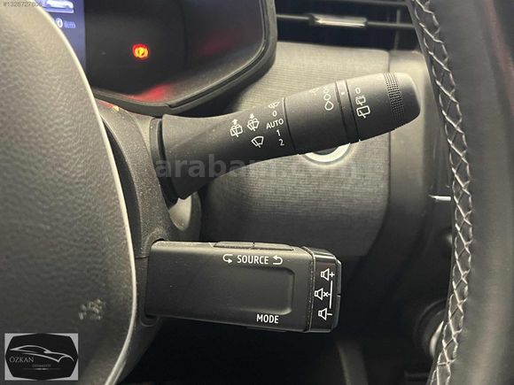 2023 MODEL RENAULT CLİO EVOLUTİON 1.0 TCE 90 HP SERVİS BAKIMLI
