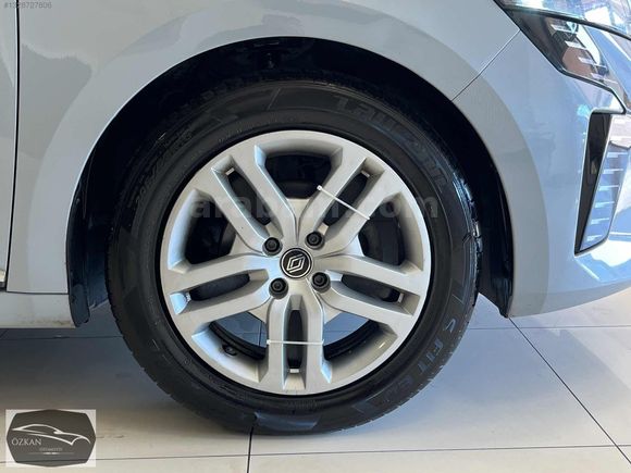 2023 MODEL RENAULT CLİO EVOLUTİON 1.0 TCE 90 HP SERVİS BAKIMLI